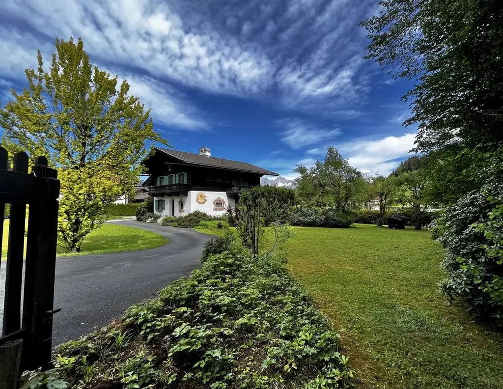 Landhaus-Anwesen im traditionellen Kitzbühel-Stil