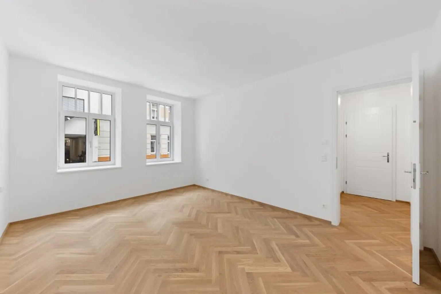 3-Zimmer-Altbaueigentumswohnung in generalsaniertem Altbau mit Terrasse und Garten