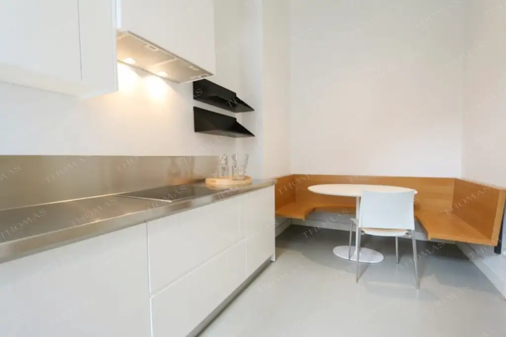 Komplett möblierte Wohnung im beliebten Servitenviertel