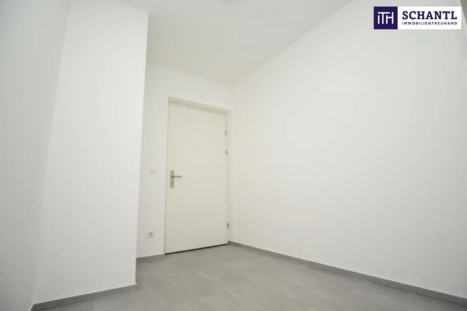 RIESIGE DACHTERRASSE + HOCHWERTIGE AUSSTATTUNG + SÜD/WEST Ausrichtung! + Tiefgarage! Nur 7 Min. von Graz entfernt!!