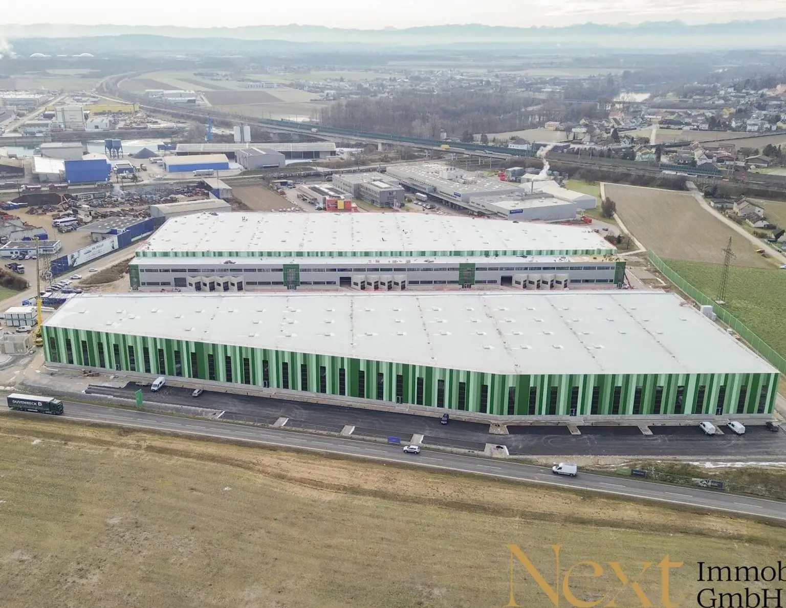 NEUBAU - Lager-/Produktionshalle (optional mit Büroflächen) in Enns/Ennshafen zu vermieten!