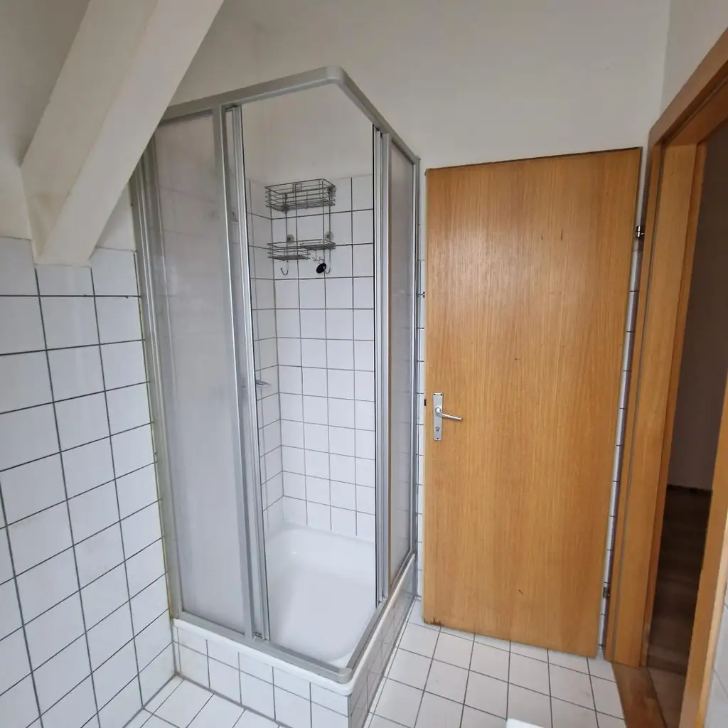 2,5-Zimmer-Dachgeschoßwohnung