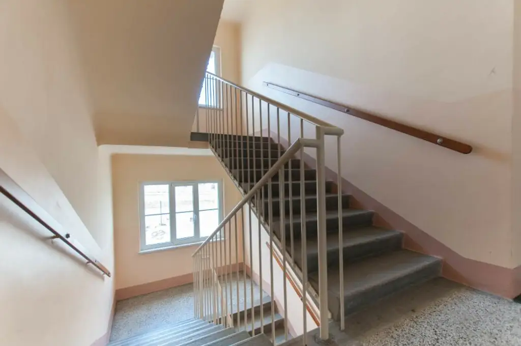 TOP SANIERTE 1-ZIMMER-WOHNUNG IN FAVORITEN