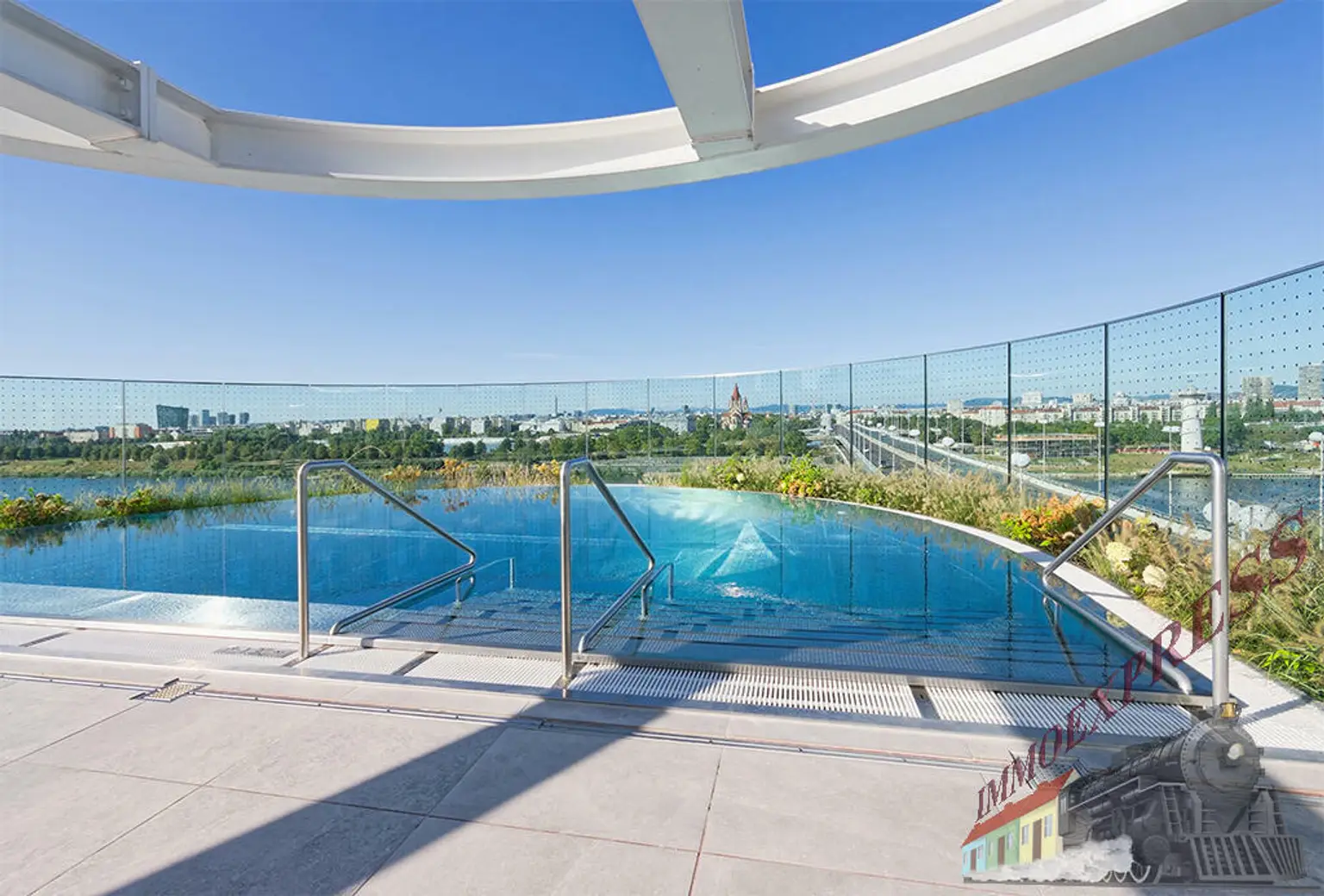POOL | SONNENDECK | GYM | WELLNESS = 1-Zimmer-Wohnung + BALKON = ERSTBEZUG = DANUBEFLATS