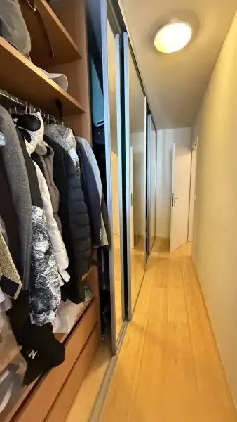 Tokiostraße: 4 Zimmer-Maisonetten-Wohnung mit einer Loggia und Terrasse + optionaler Garagenstellplatz!