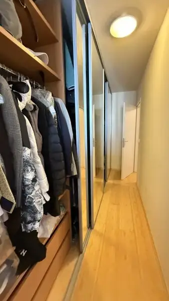 Tokiostraße: 4 Zimmer-Maisonetten-Wohnung mit einer Loggia und Terrasse + optionaler Garagenstellplatz!