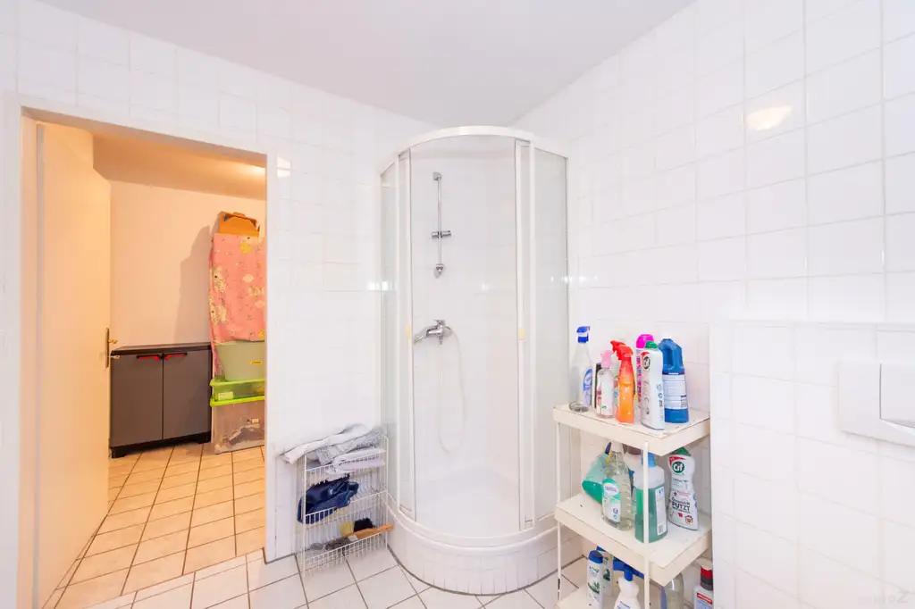 Exklusive Villa in bester Lage von Graz - privat, naturnah, perfekte Balance aus Komfort und Lebensqualität.