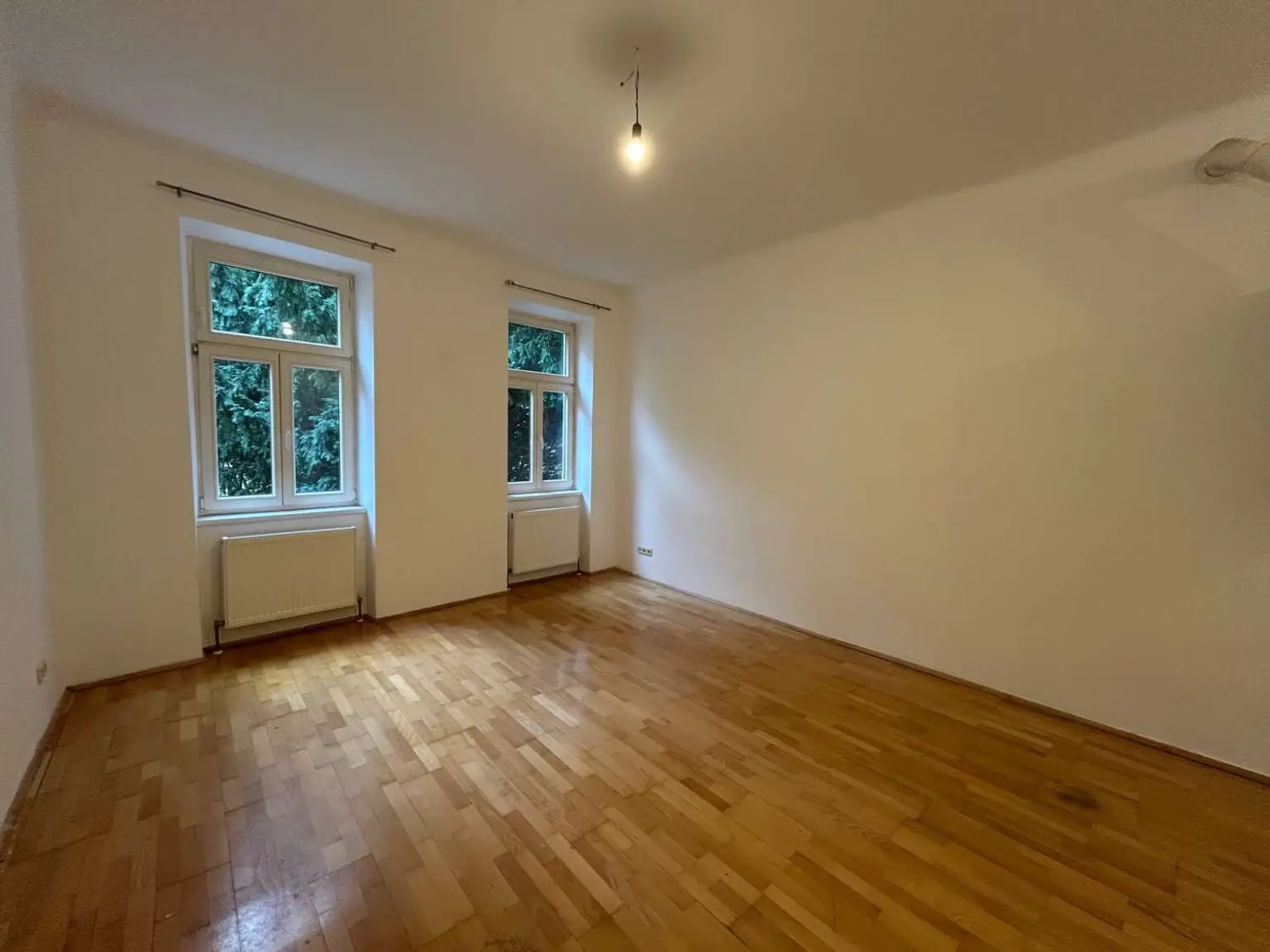 Charmante 1-Zimmer-Altbauwohnung  in ruhiger Seitengasse nächst Rosentalgasse