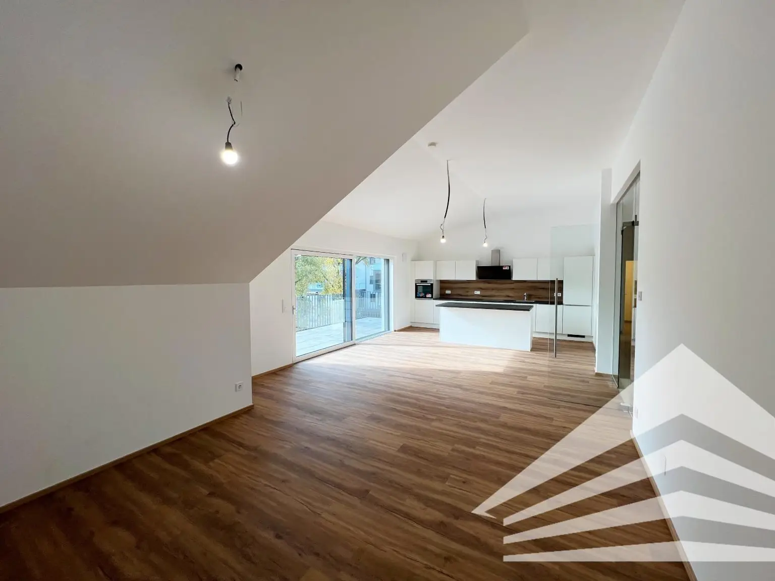 Außergewöhnliches 4-Zimmer Penthouse mit großem Balkon in Puchenau!