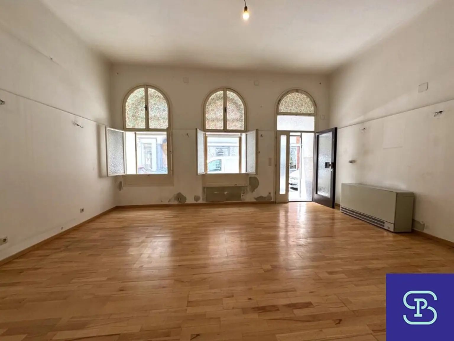 Mariahilfer Straße-Nähe: 55m² Geschäfts- oder Bürolokal zu mieten - 1060 Wien