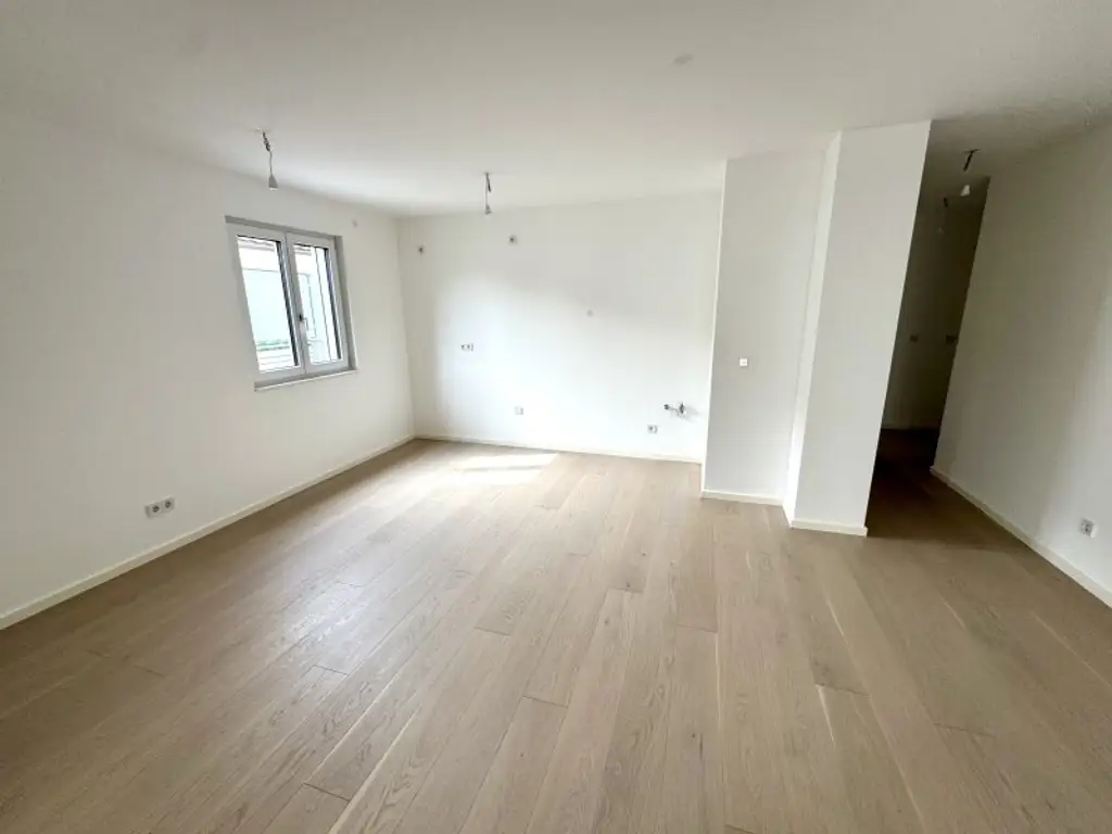 EIGENGRUND NÄHE ALTE DONAU – FREIFLÄCHEN - LUFTWÄRMEPUMPE – KELLER – GARAGE – U-BAHN!
