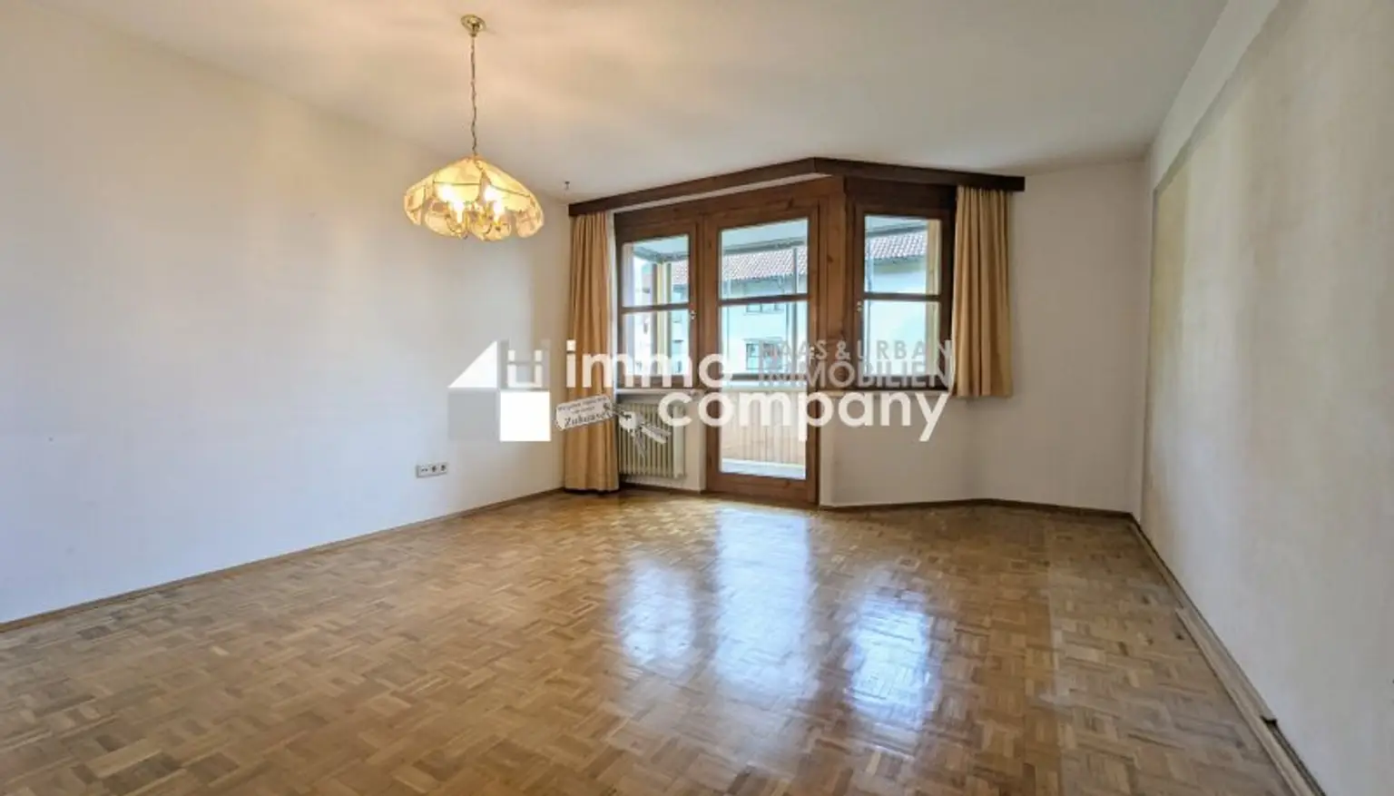 Großzügige 4-Zimmer-Wohnung mit Loggia in zentraler Lage – inkl. Küche und Gemeinschaftsgarten!