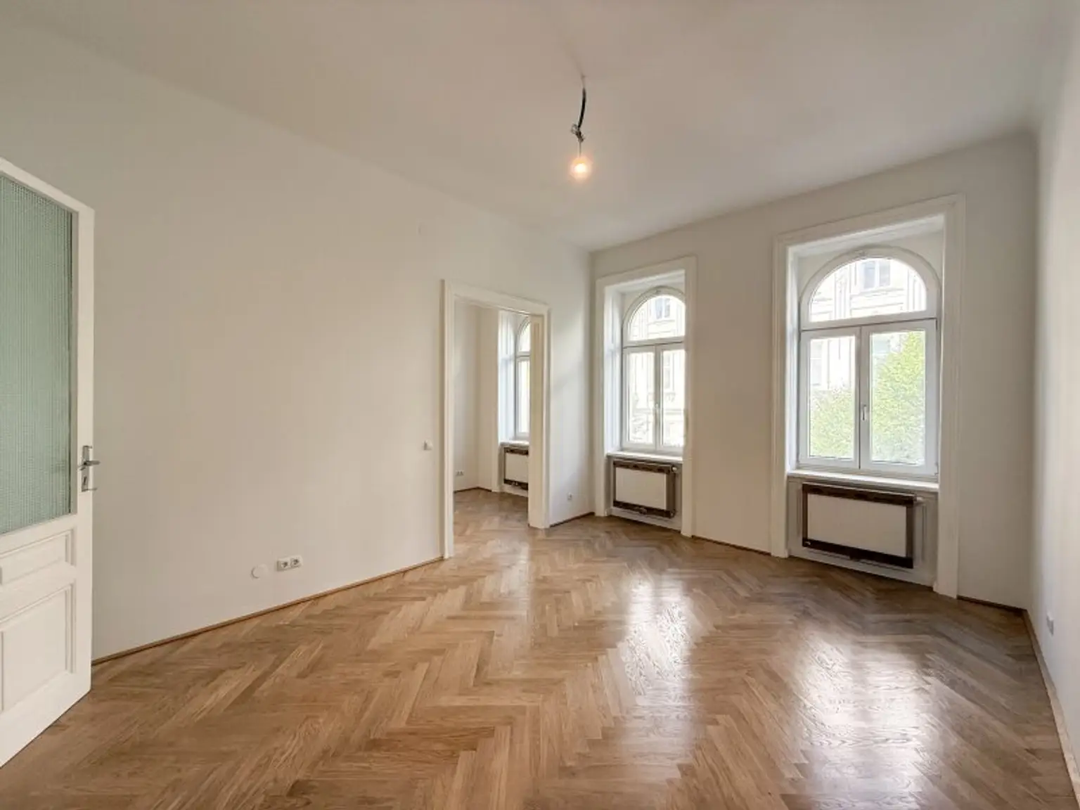 FRISCH SANIERT! 2,5 Zimmerwohnung in 1090 Wien mit Lift zu vermieten