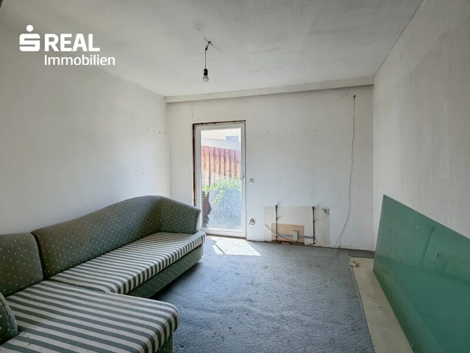 unsanierte Wohnung 2