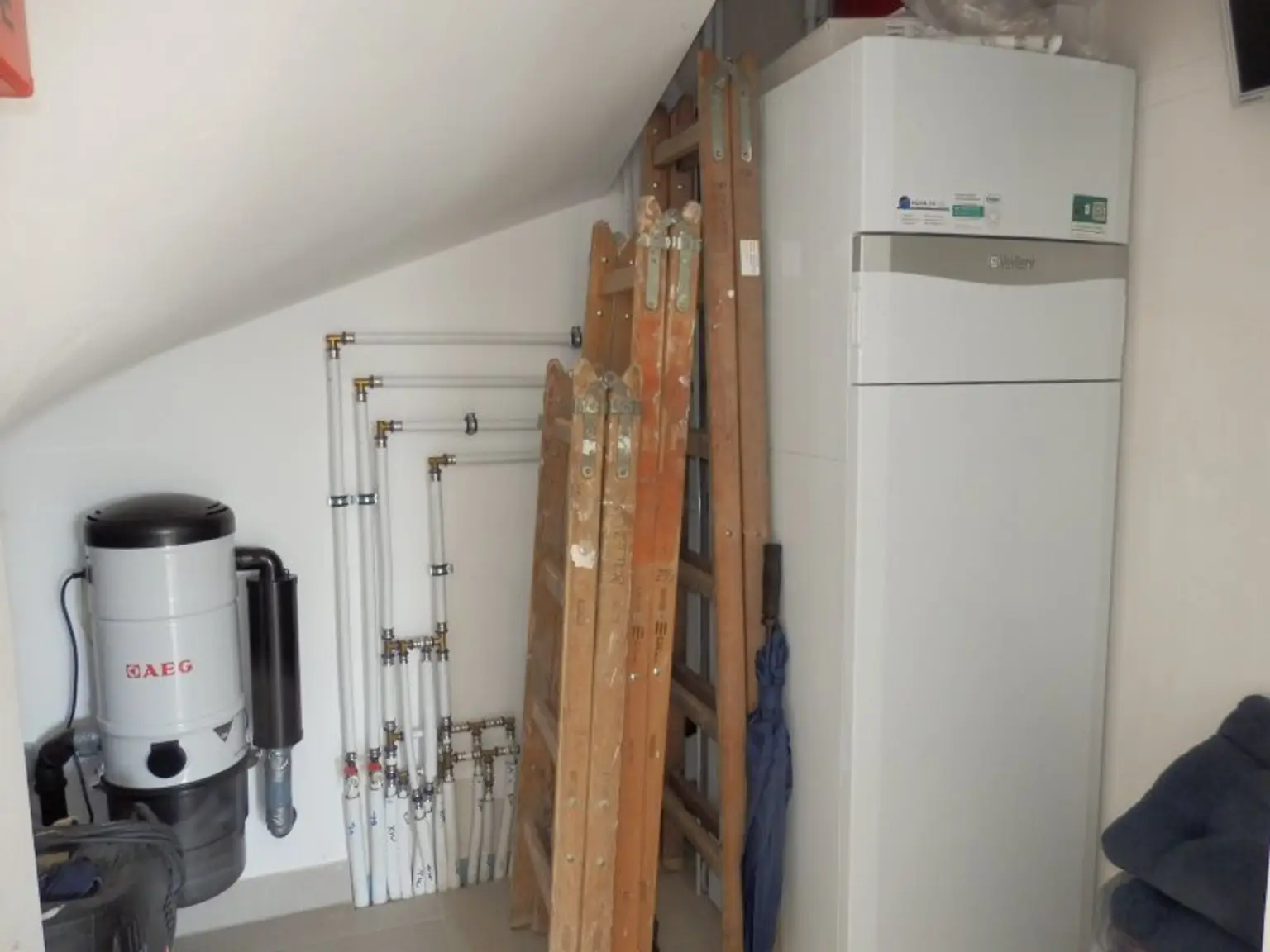 Topmodernes ZWEITBEZUGHAUS, 5 Zimmer, Garten, Stellplatz !!