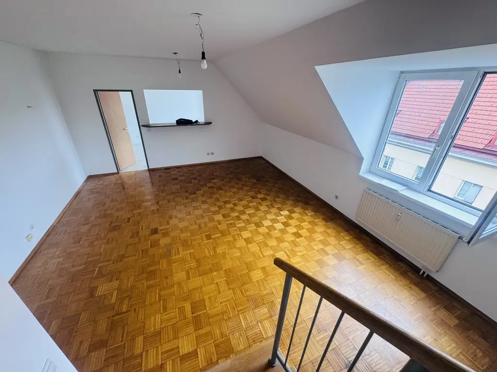 Großzügige 3-Zimmer-Maisonette mit Balkon & Garagenplatz im Dachgeschoss