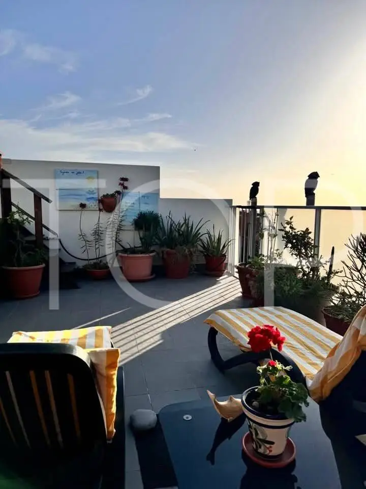 Schönes Duplex-Penthouse mit zwei Terrassen in La Tejita