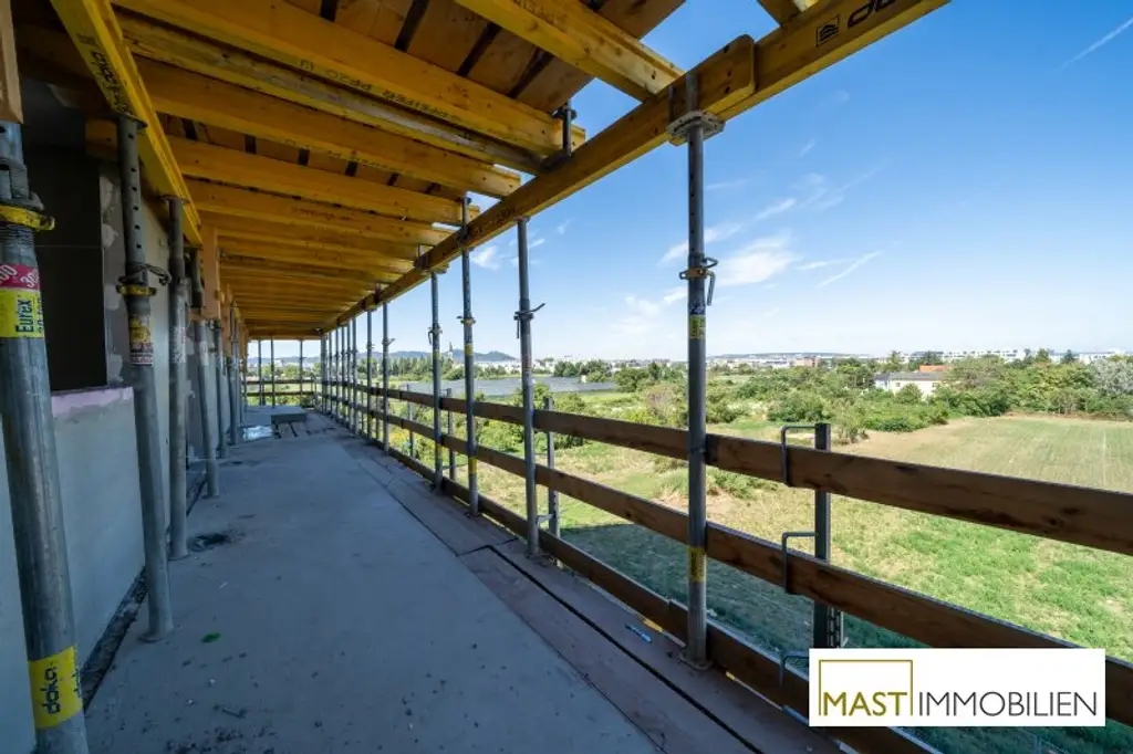 Unweit der Alten Donau und Donauzentrum - 2 Zimmer Wohnung mit 10 qm Balkon