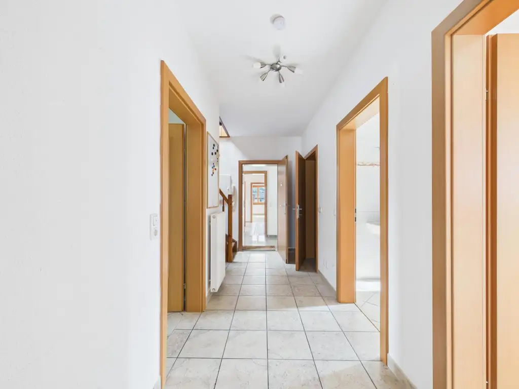 KALWANG: BESTÄNDIGE WERTE in unbeständigen Zeiten - WOHNHAUS mit 4 Wohnungen