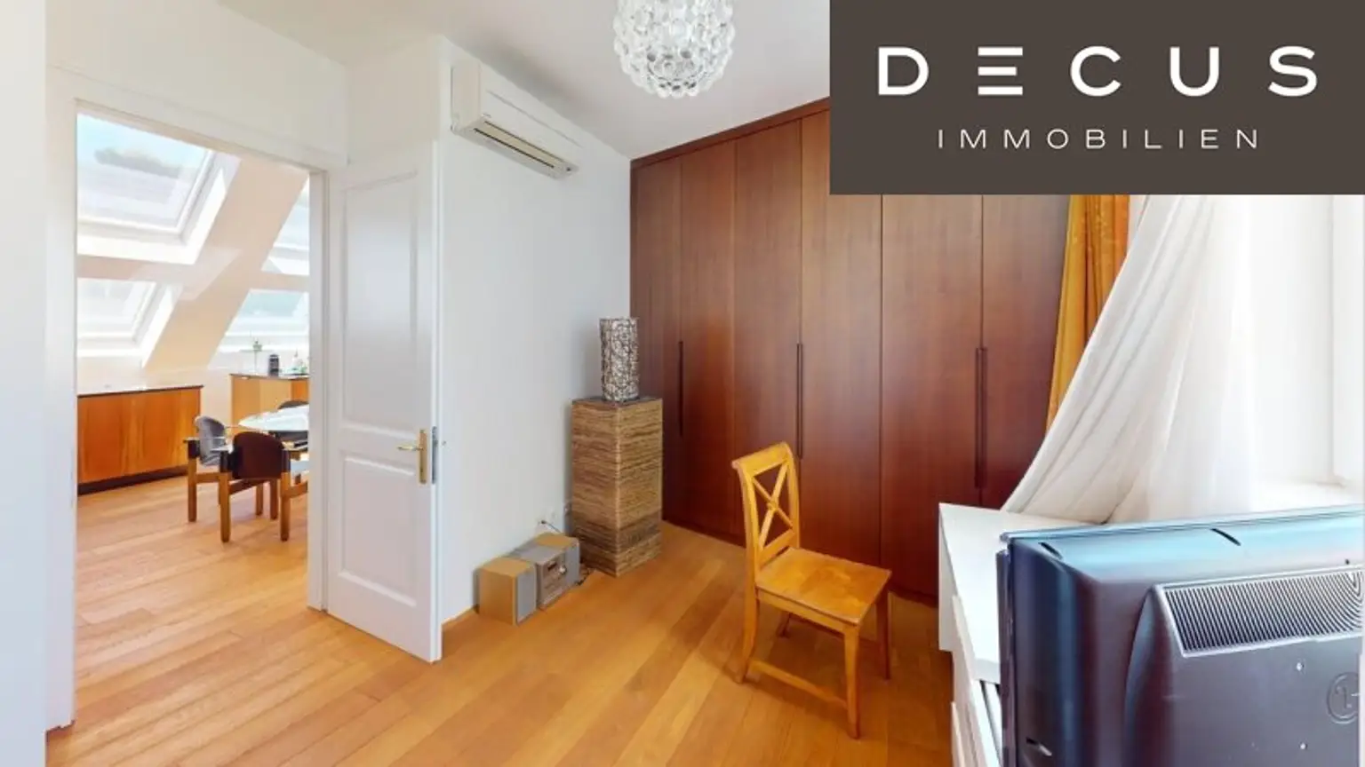 PENTHOUSE-RARITÄT: MIT DACHTERRASSE & 2 GARAGENPLÄTZEN
