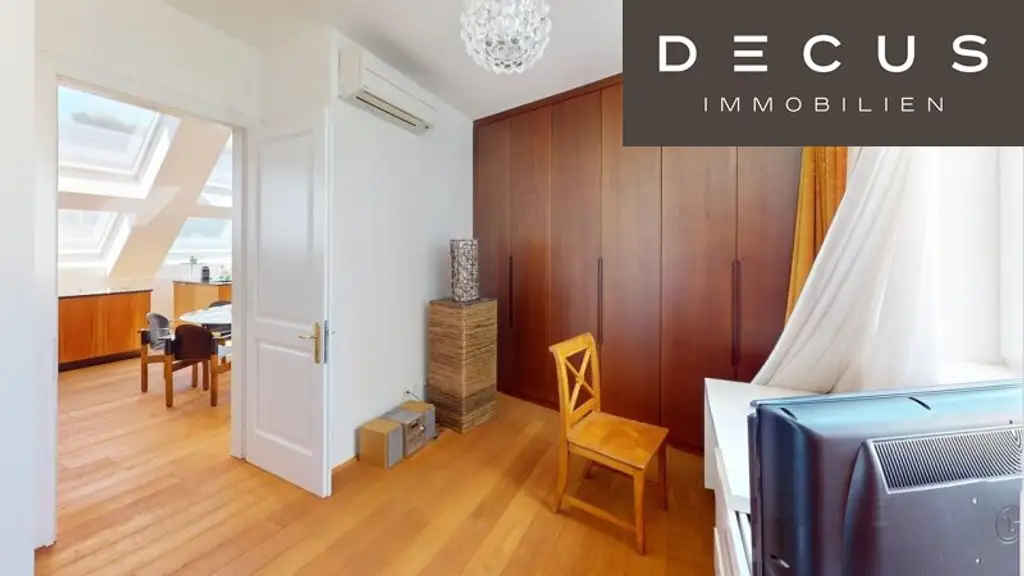 PENTHOUSE-RARITÄT: MIT DACHTERRASSE & 2 GARAGENPLÄTZEN