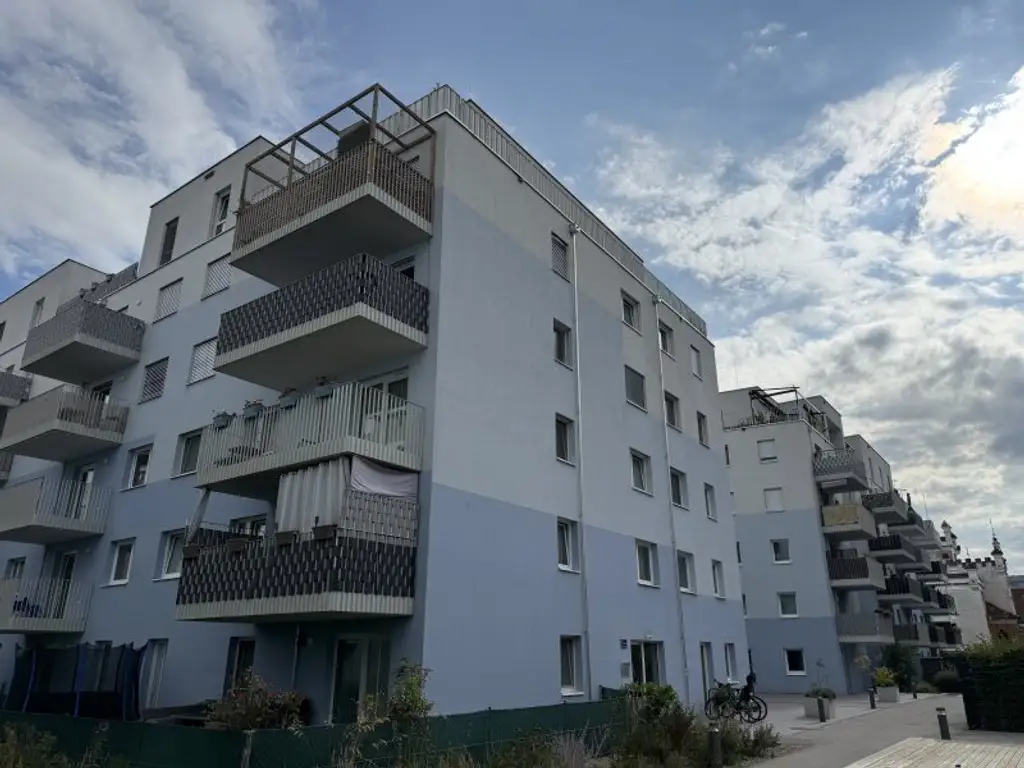 +NEU+ Ihr liebevoller und hochwertiger Rückzugsort im Grünen – Sonnige 3-Zimmer-Wohnung mit Balkon & bester Anbindung