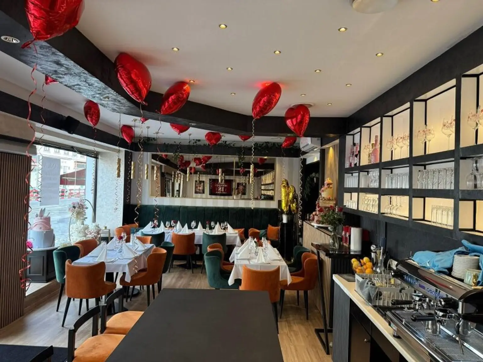Cafe Restaurant-Konditorei-Eissalon-Catering