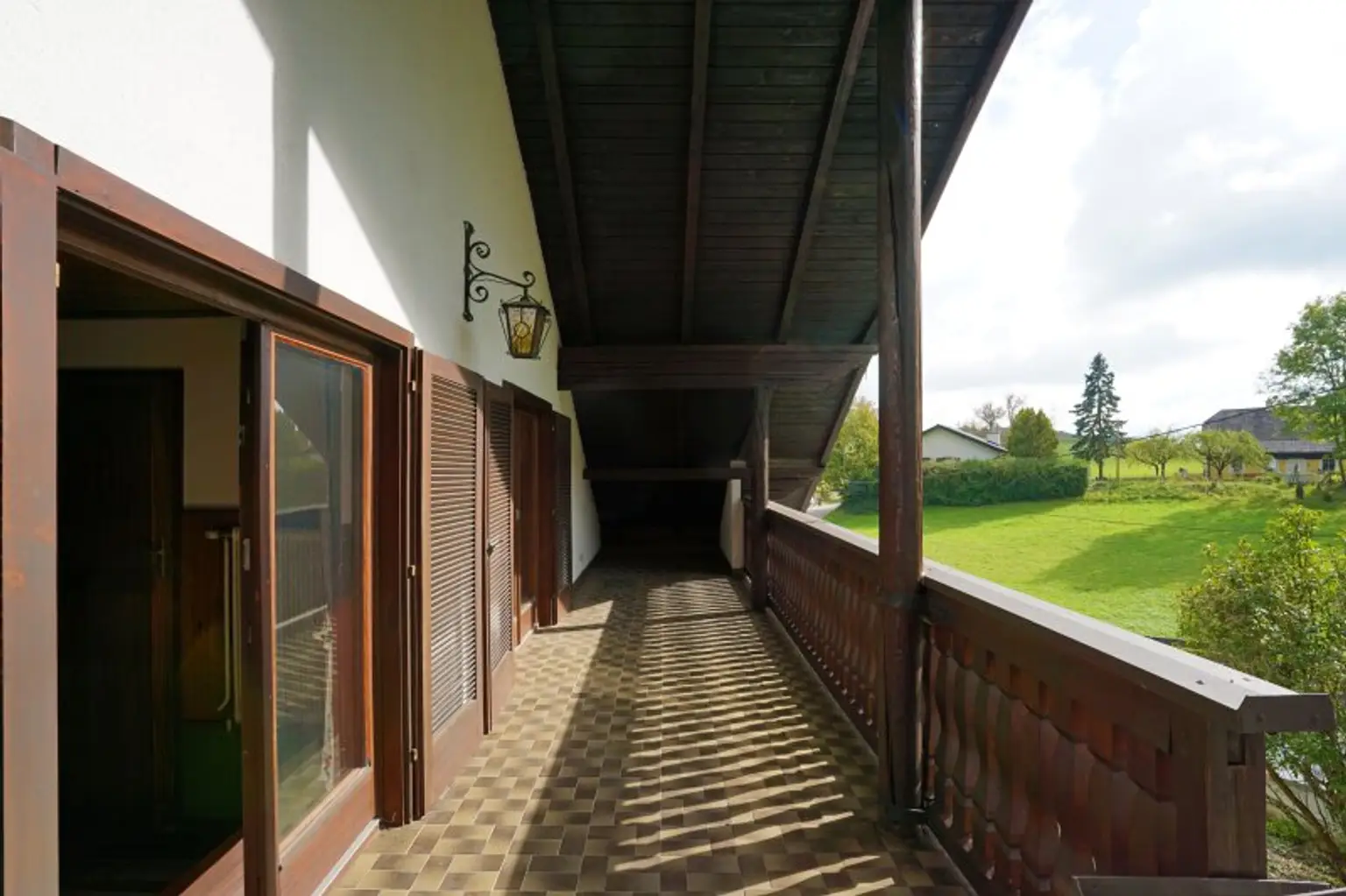Premiumlage im Wienerwald! Idyllisch gelegenes Landhaus mit Wellnessbereich und Panoramablick