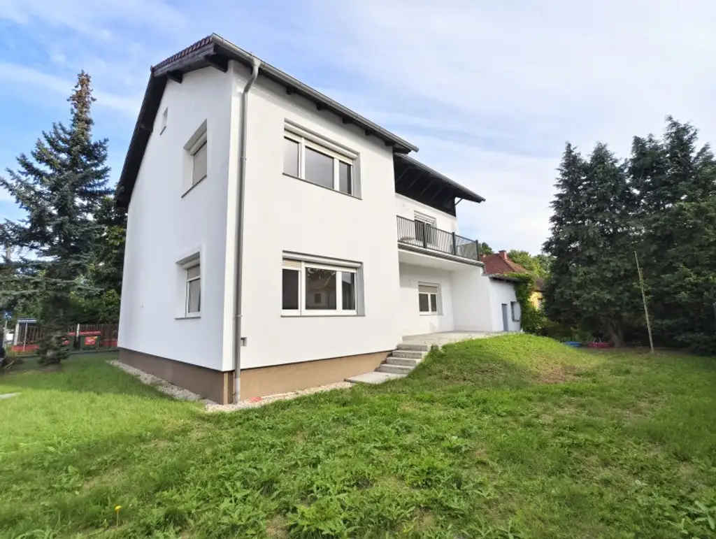 Provisionsfrei - Moderne 4 Zimmer-Wohnung (Küche extra) mit Balkon in Ruhelage – Eigengrund - Viele Extras für ihr Wohlbefinden