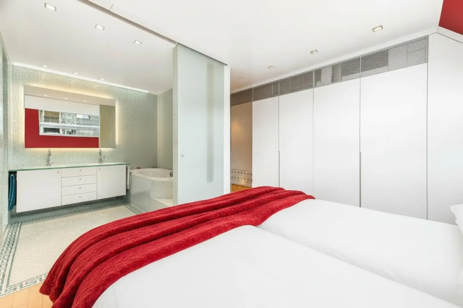 Exklusives Penthouse mit Dachgarten und Karlskirchenblick in Bestlage des 4. Wiener Gemeindebezirks