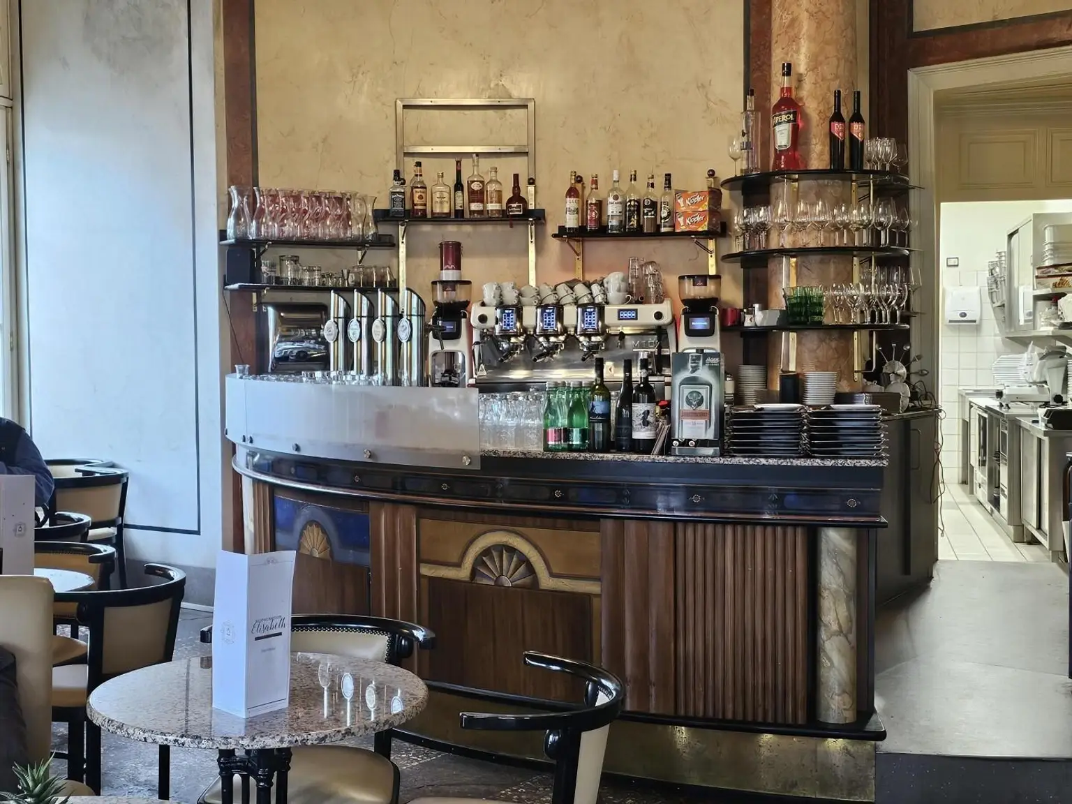 die Bar
