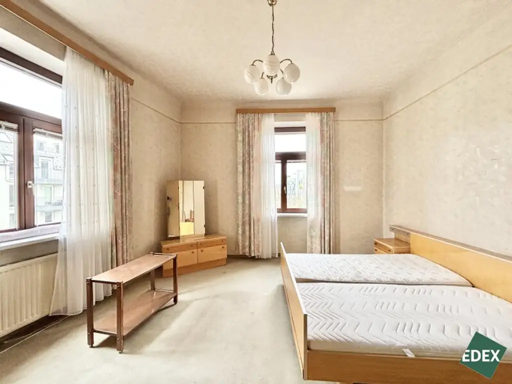 Sanierungsobjekt mit Parkblick – 2 Zimmer in 1140 Wien