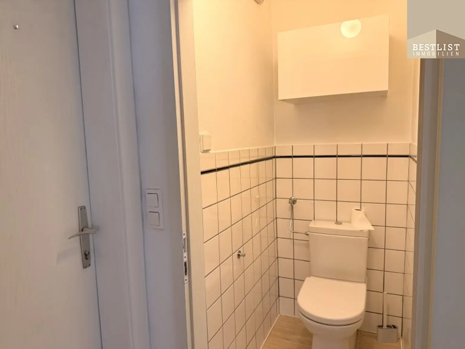 Attraktives Zinshaus mit Gewerbefläche und Wohnmöglichkeit in bester Lage!
