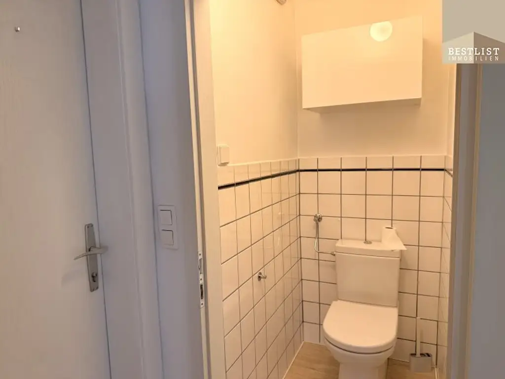 Attraktives Zinshaus mit Gewerbefläche und Wohnmöglichkeit in bester Lage!