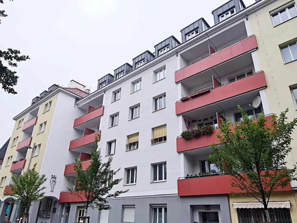FAMILIENHIT, ENKPLATZ, gepflegte 113 m2 Neubau mit Loggia, 4 Zimmer, Küche, 2 Bäder, teilmöbliert, 3. Liftstock, U3-Nähe