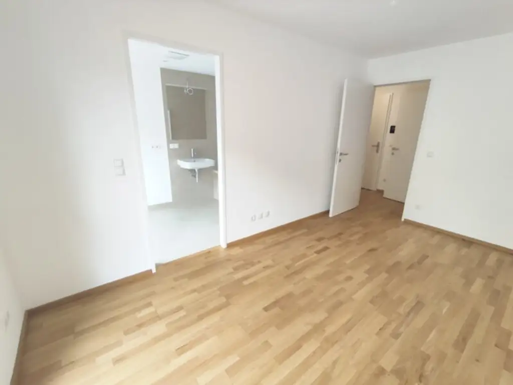 Arndtstraße! Neubau 2-Zimmer-Erstbezug mit Balkon im 4. Liftstock - Top48