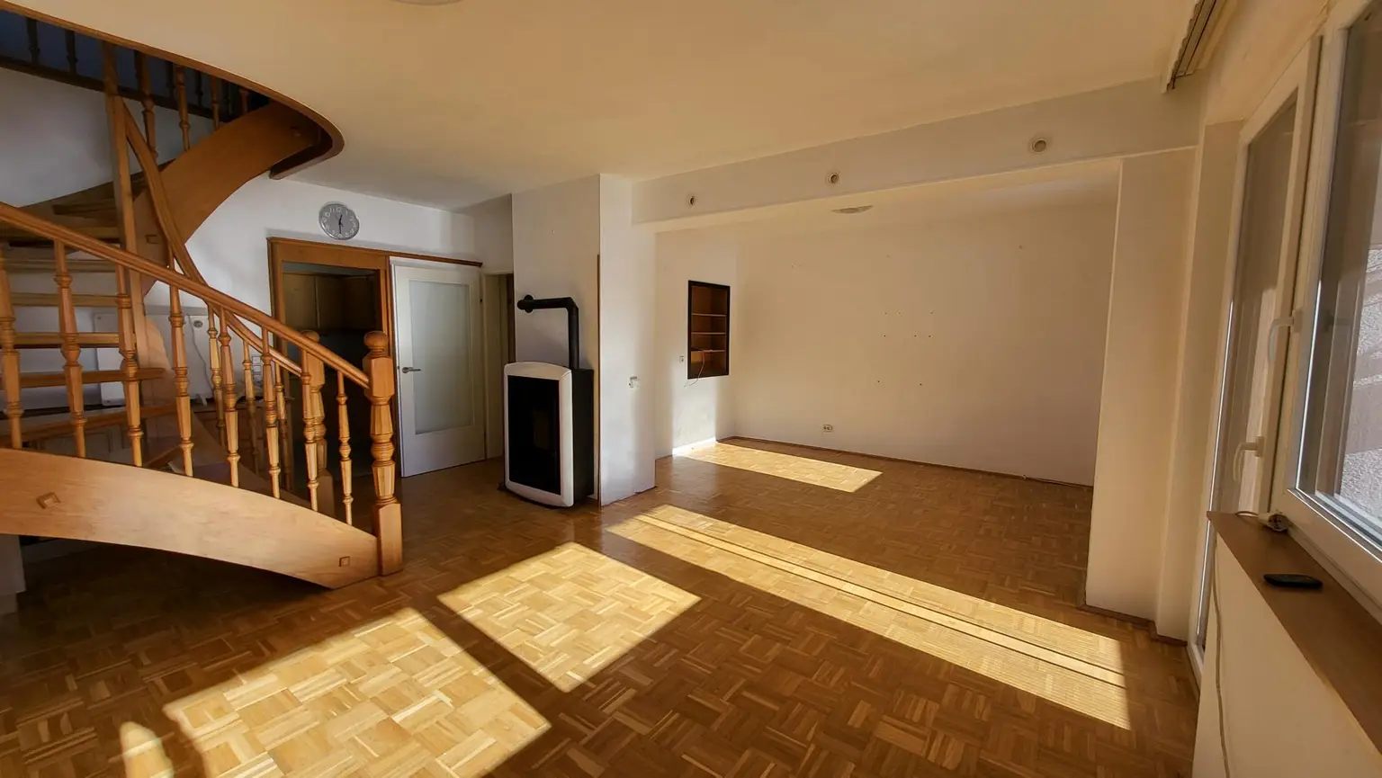 Zur Miete - eine tolle Maisonette-Wohnung mit wundervollem Ausblick in die Berge...