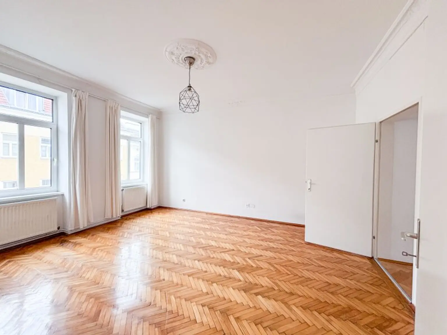 Charmante Altbauwohnung in Meidling – 3. Stock ohne Lift, geplante Aufwertung des Hauses