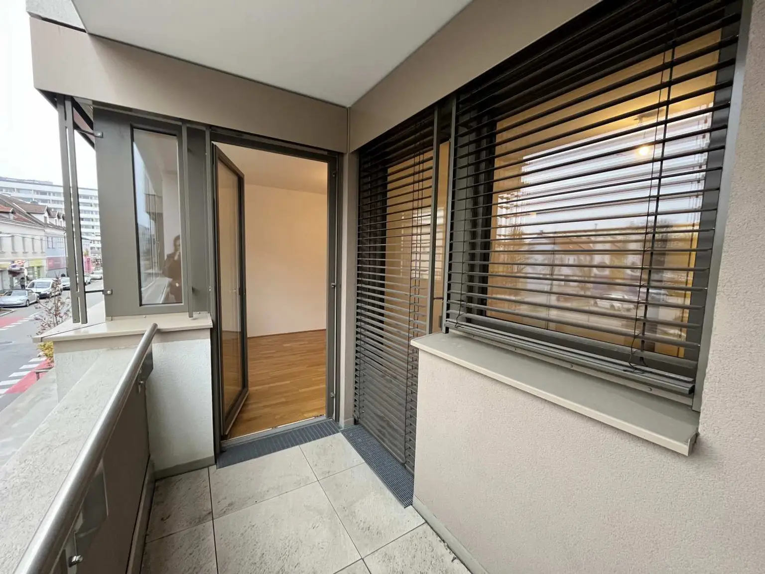 Loggia I