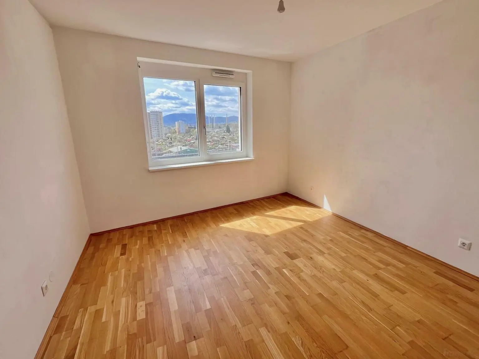 Zimmer 14,23 m²
