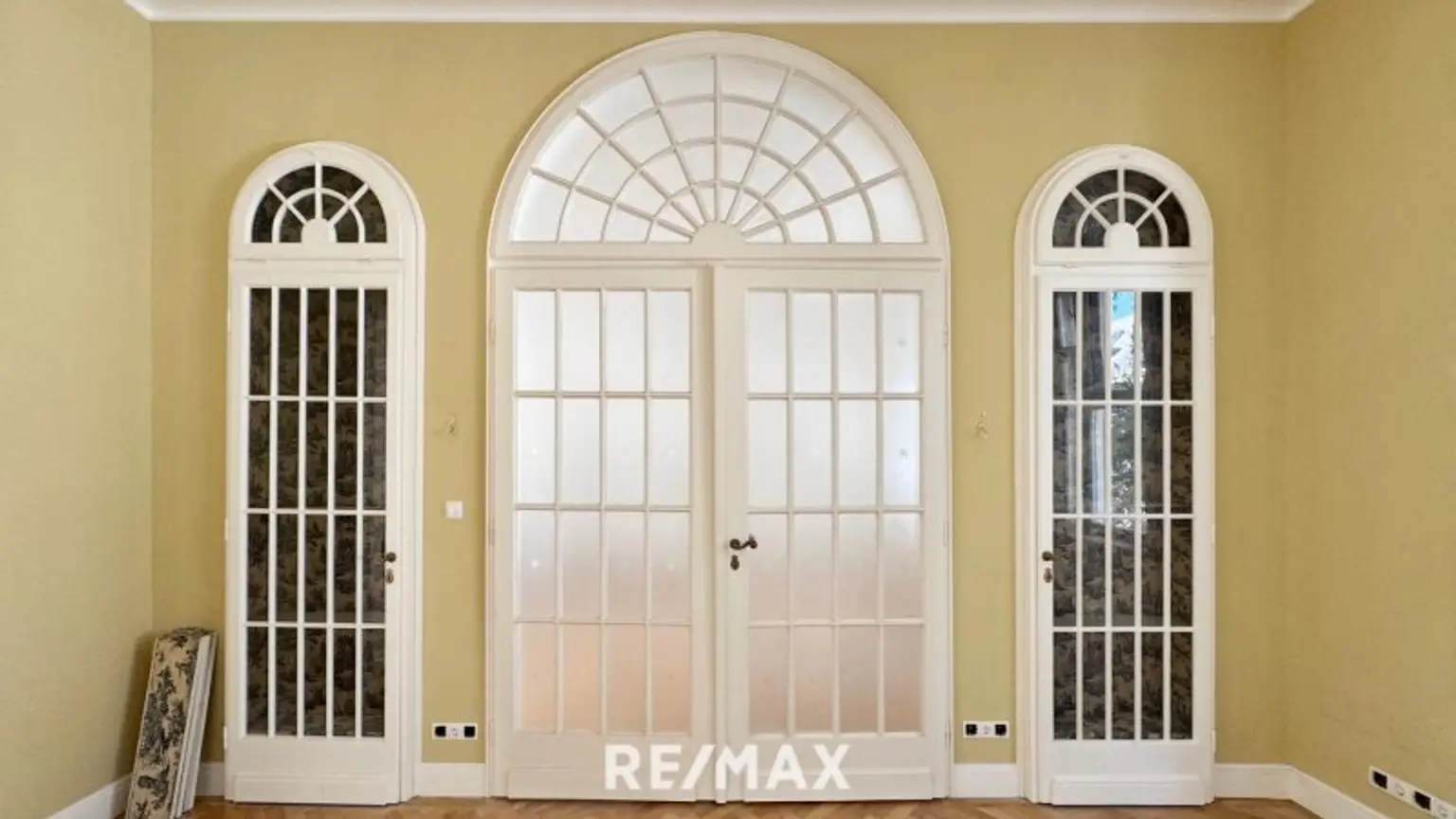 Rarität: Stadt-Villa mit weitläufigem Garten an exklusiver Hietzinger Adresse