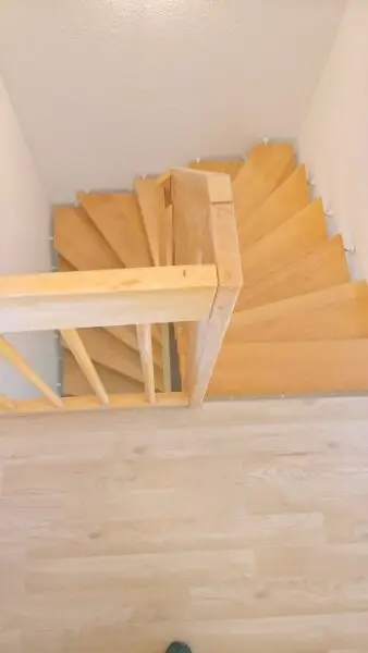 Treppe in der Maisonette_1