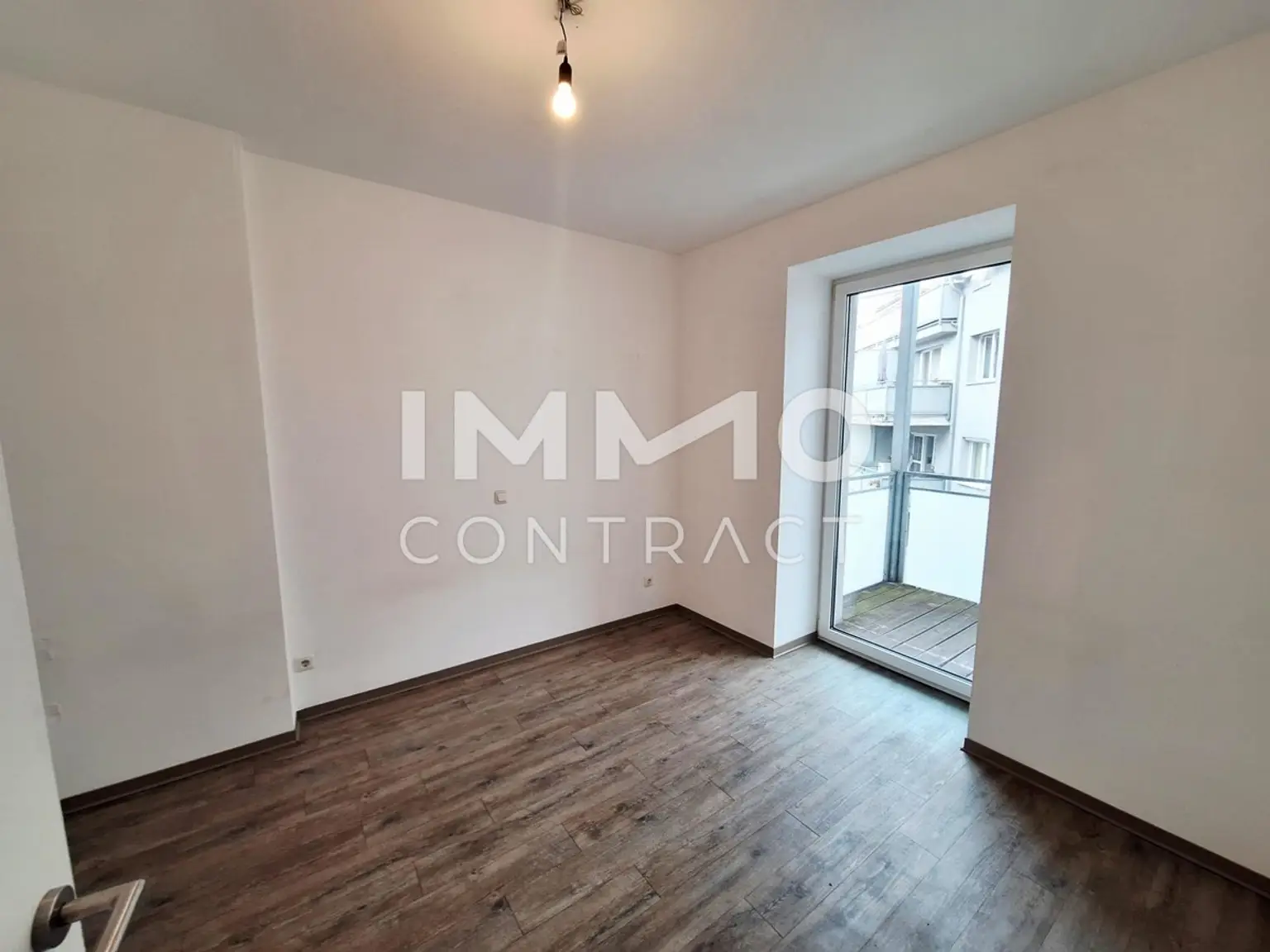 Tolle 3-Zimmer Balkonwohnung in der  Drouotstraße 4 - Top 12 - ideal für "WGs"