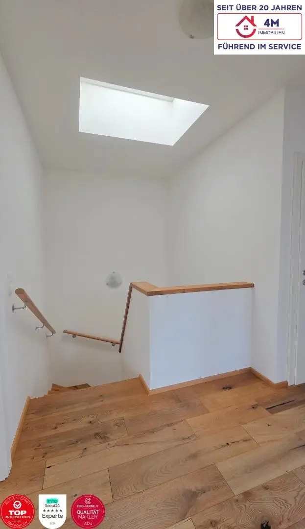 4-Zimmer-Doppelhaushälfte mit Photovoltaik und 3 Stellplätzen