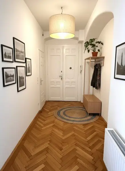 Vorzimmer mit KI-Vorschlag