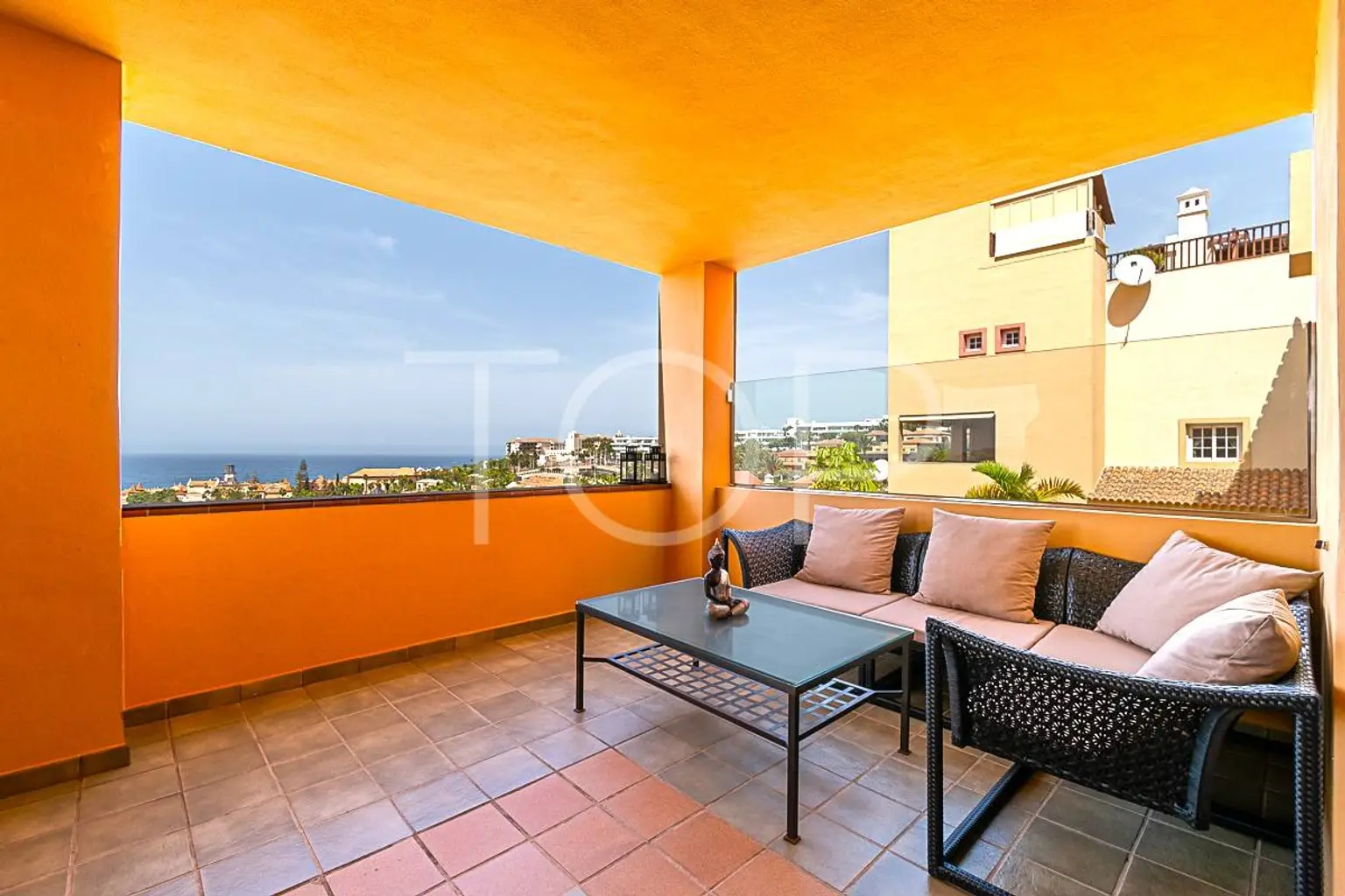 Amplio apartamento de dos dormitorios en Terrazas del Duque