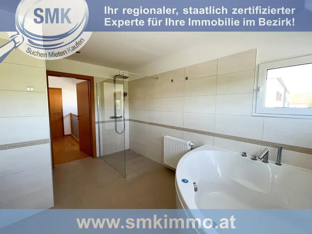 Attraktive und moderne Doppelhaushälfte in freundlicher Wohngegend!