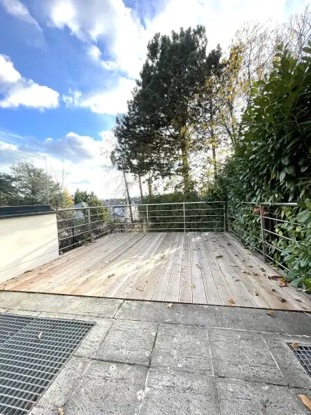 Prestige Living in Sievering: Großzügige Gartenwohnung mit Stil