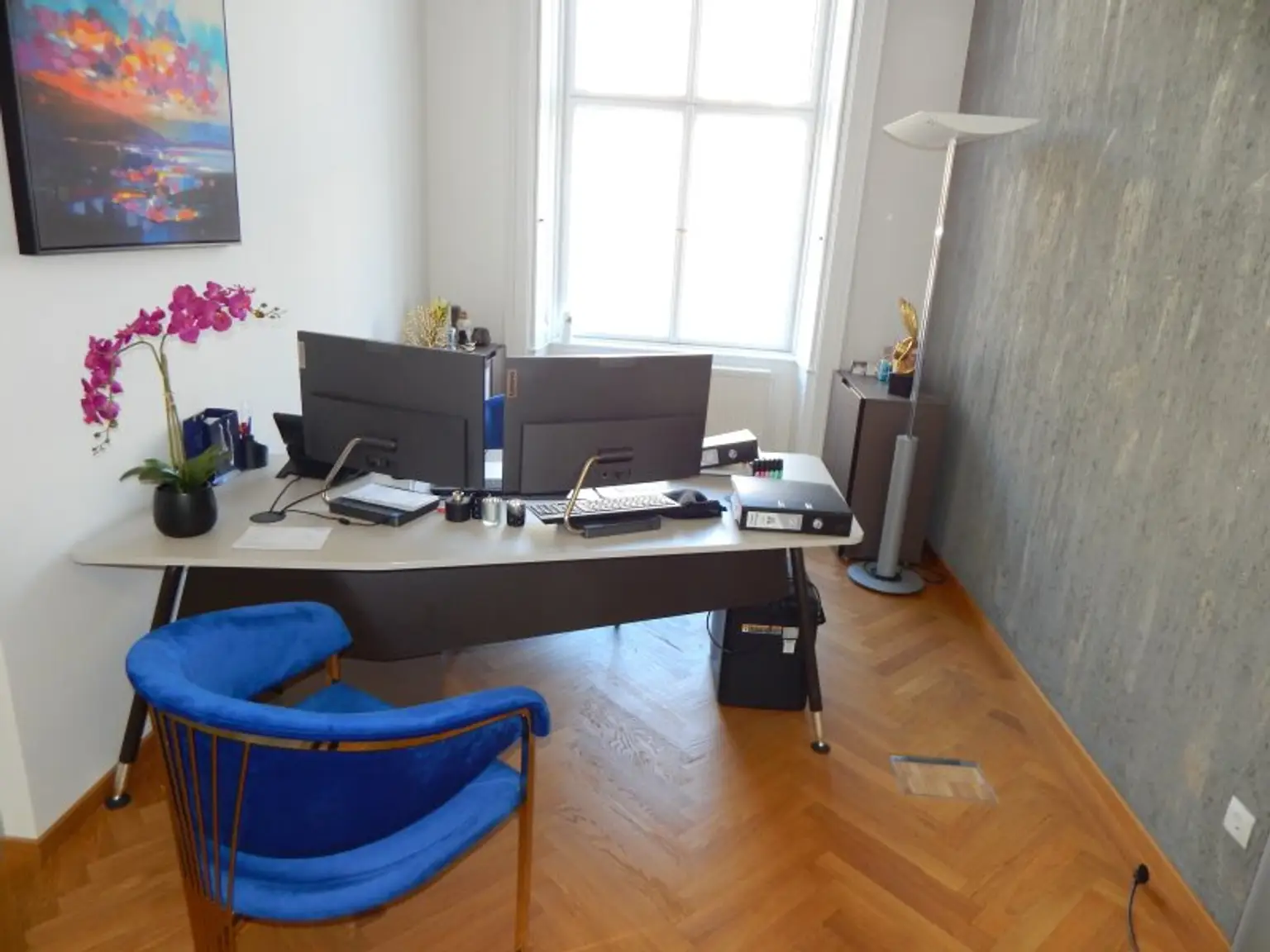 Modernes saniertes Büro/Praxis in zentraler Lage, mit allen Extras - nähe Oper