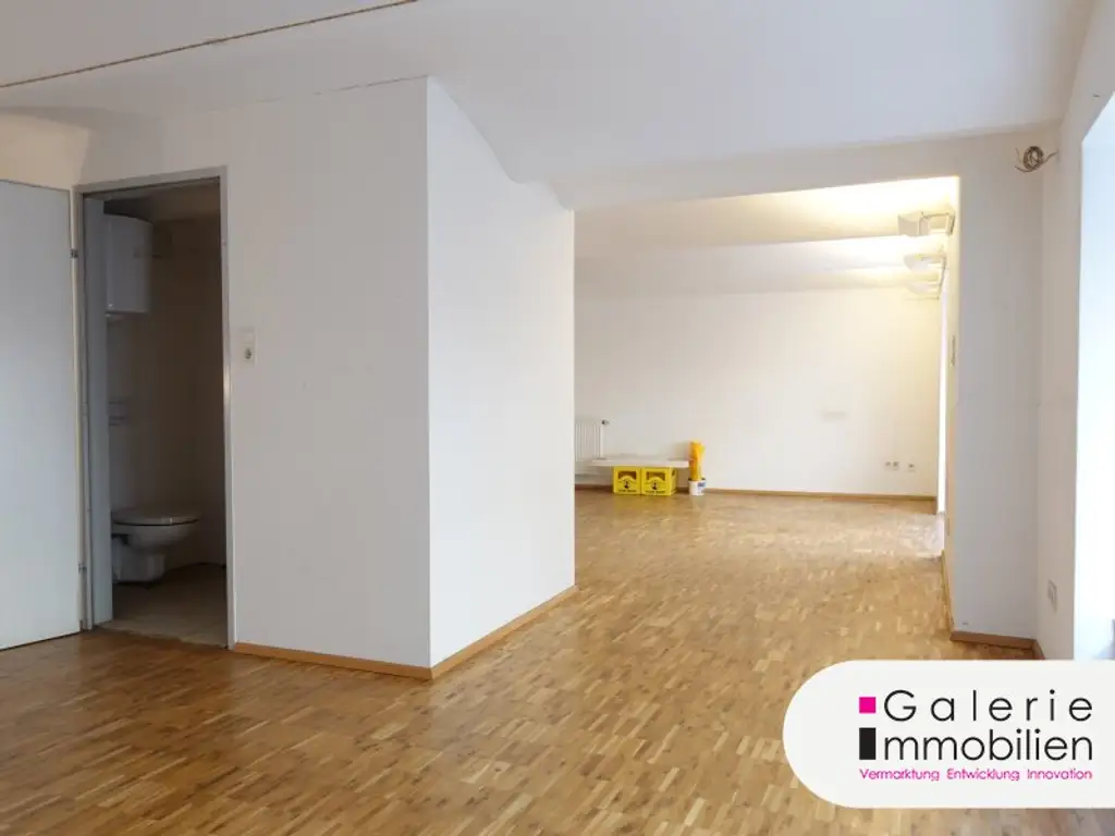 113m² Geschäftslokal/ Atelier mit Galerie an werbewirksamer Lage in Neubau !
